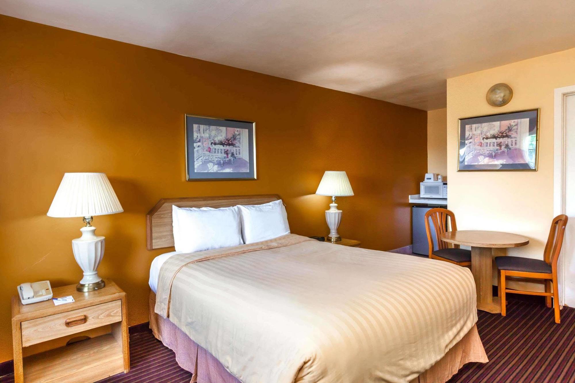 University Inn At San Luis Obispo Zewnętrze zdjęcie